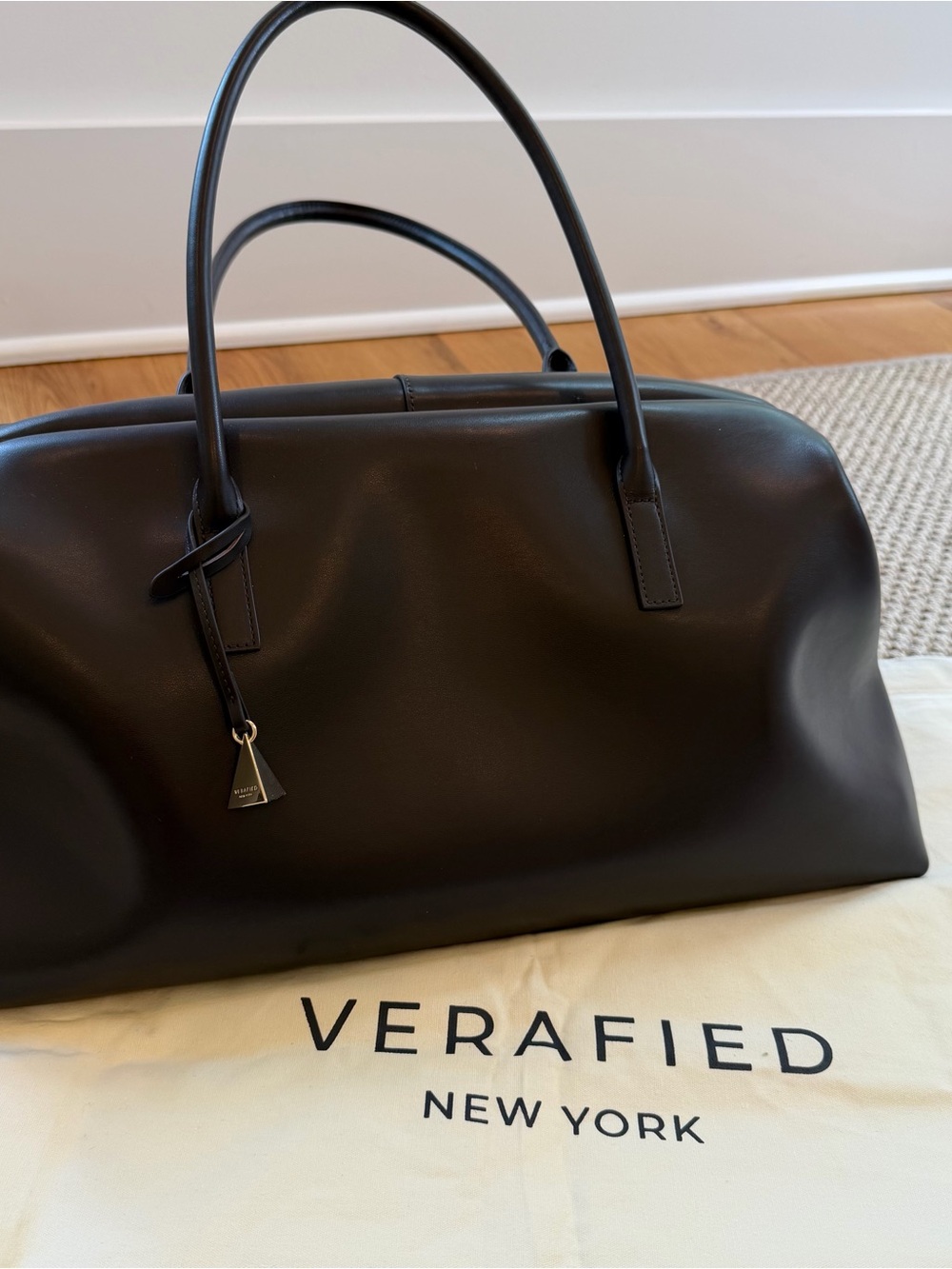 Verafied Club large Leather Tote in Dark Brown - Picture 11 of 12